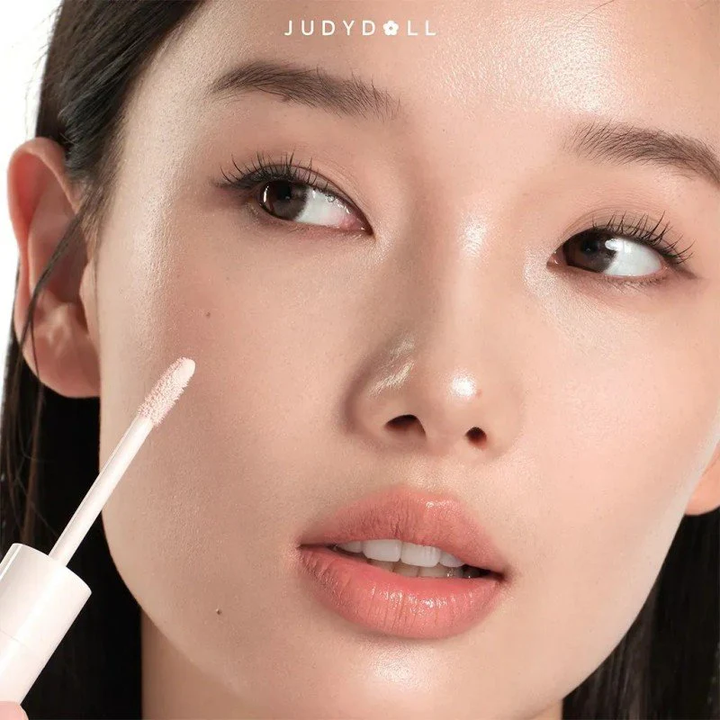 Liquid Highlighter Contour